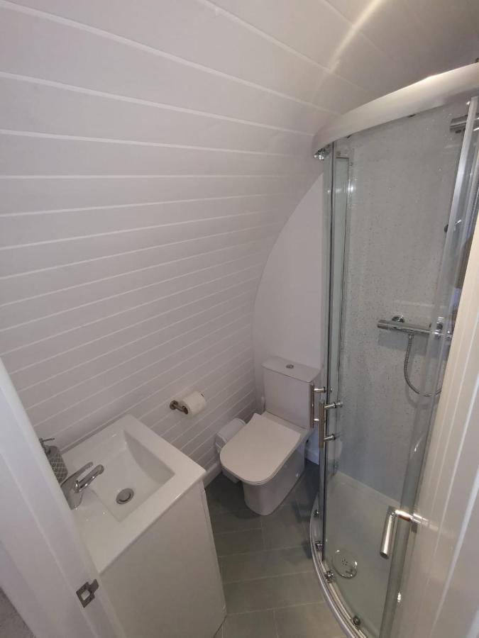 Loch Ness Pods Apartment Fort Augustus Bagian luar foto