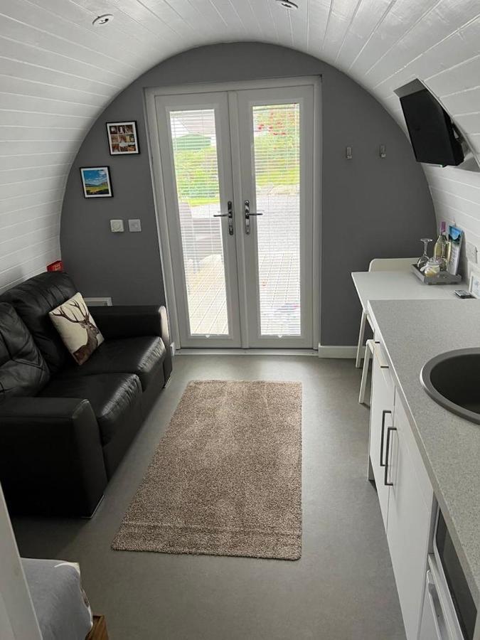 Loch Ness Pods Apartment Fort Augustus Bagian luar foto