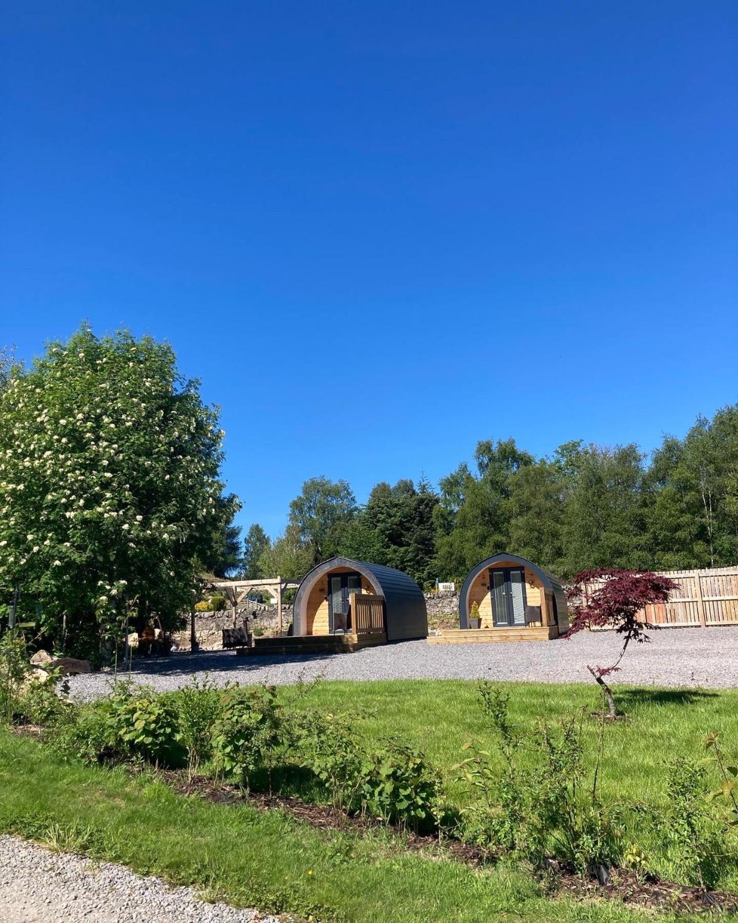 Loch Ness Pods Apartment Fort Augustus Bagian luar foto